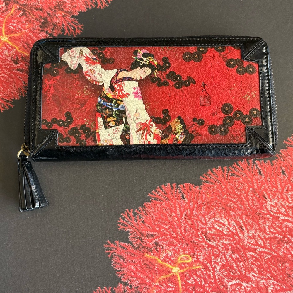 JCON Japanese Geisha Art Inspired Red Black Trimmed Zippered Leather Wallet